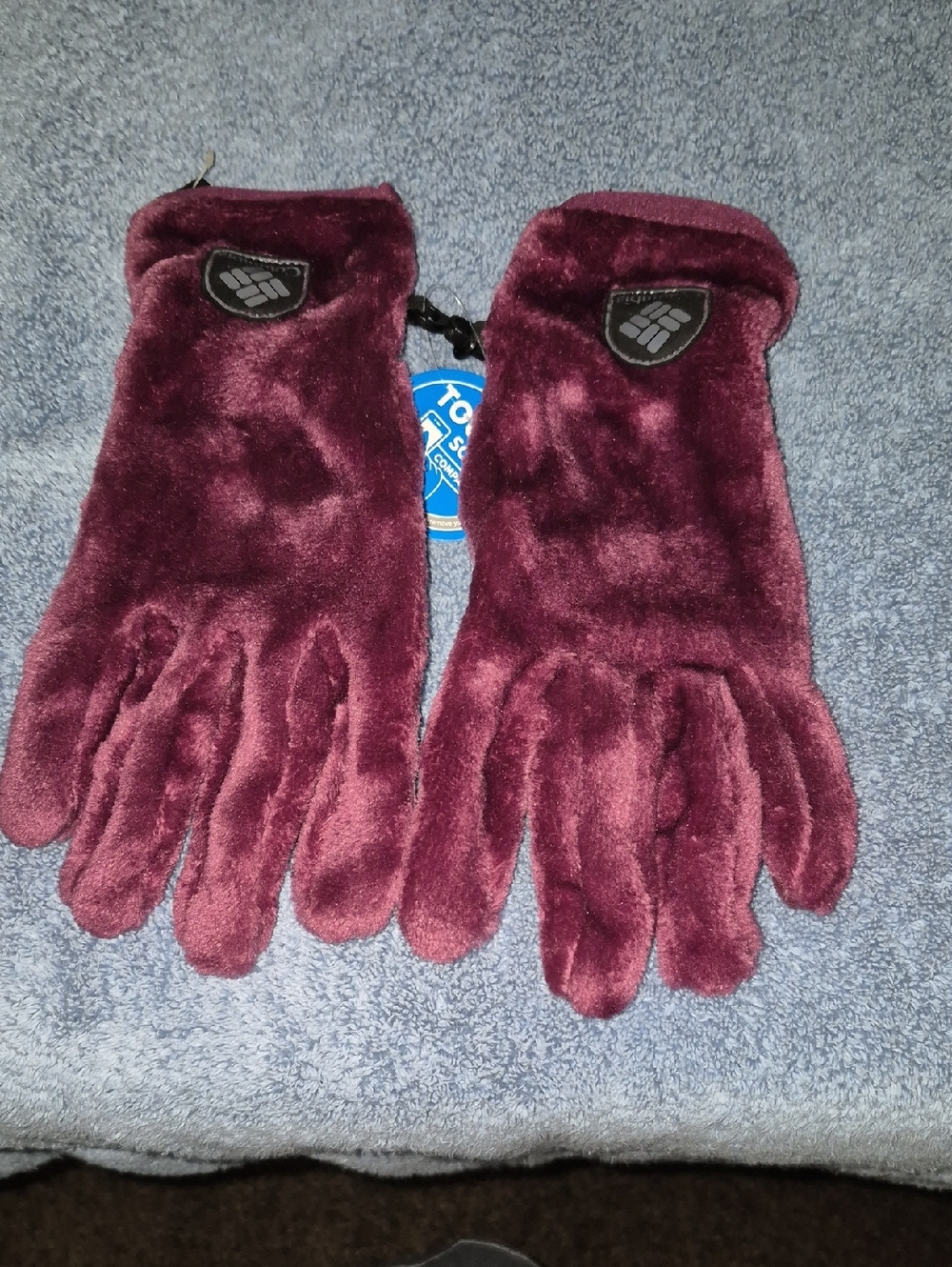 Plush Womens Burgundy Winter Gloves - Unbranded